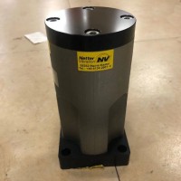 Netter Vibration  液壓振動器NCR 10用于篩分散裝物料